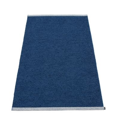 Blauer Pappelina Mono Kunststoffteppich 85x160 cm, ideal für Küche und Bad. Strapazierfähiger Teppich.
